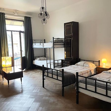 Guest House Third Floor Tbilisi Buitenkant foto