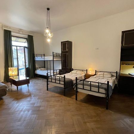 Guest House Third Floor Tbilisi Buitenkant foto