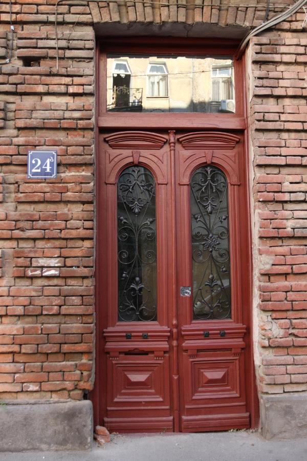 Guest House Third Floor Tbilisi Buitenkant foto