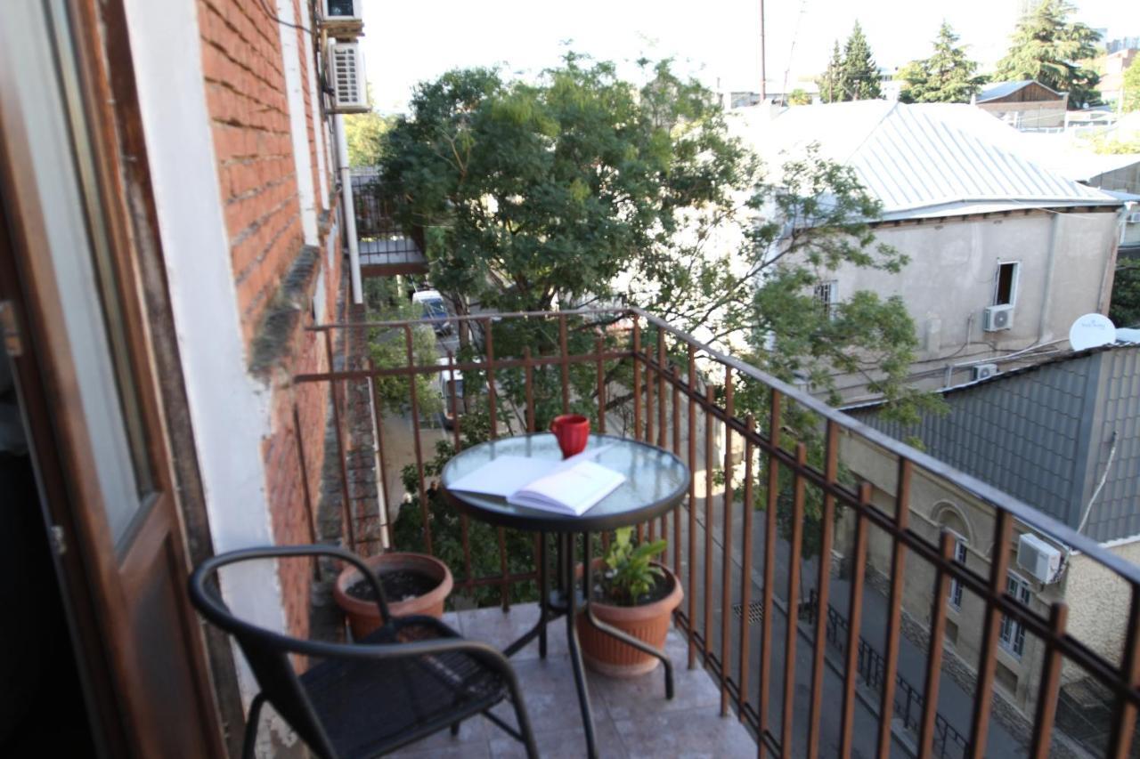 Guest House Third Floor Tbilisi Buitenkant foto